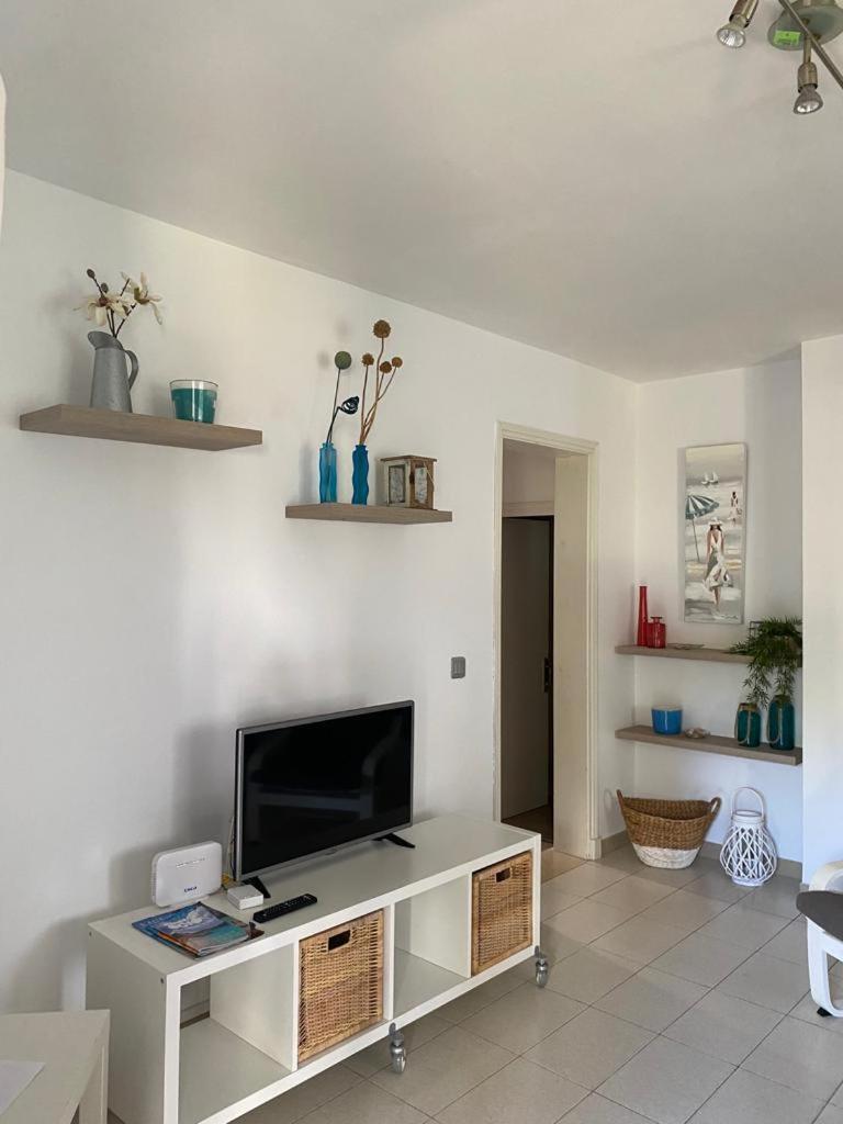 Bellver 1, Ciutadella-Cala Blanca Cala Blanca  Bilik gambar